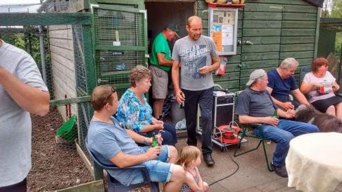 officiële opening is het tijd voor een hapje en een drankje.